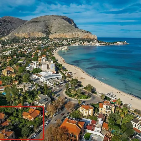 Mondello Beach Luxury Apartments-3